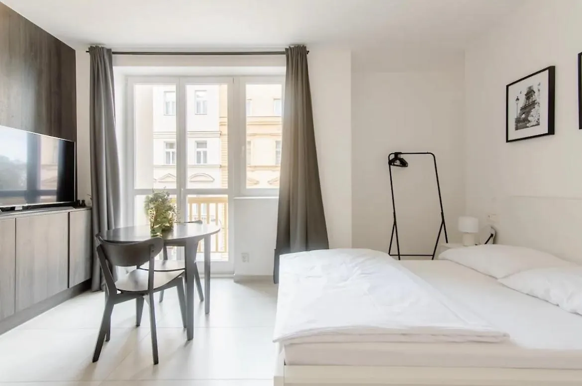 Cozy & New Studio Apartment Peace Sq. 布拉格